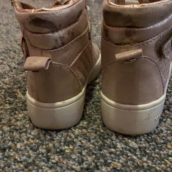 Michael Kors toddler girl shoes size 6. Used. - Picture 4 of 6